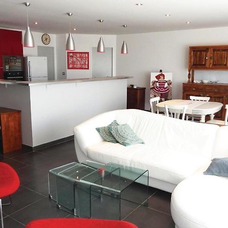 Awesome Apartment In Sauvian With Wifi Exteriör bild