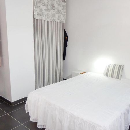 Awesome Apartment In Sauvian With Wifi Exteriör bild